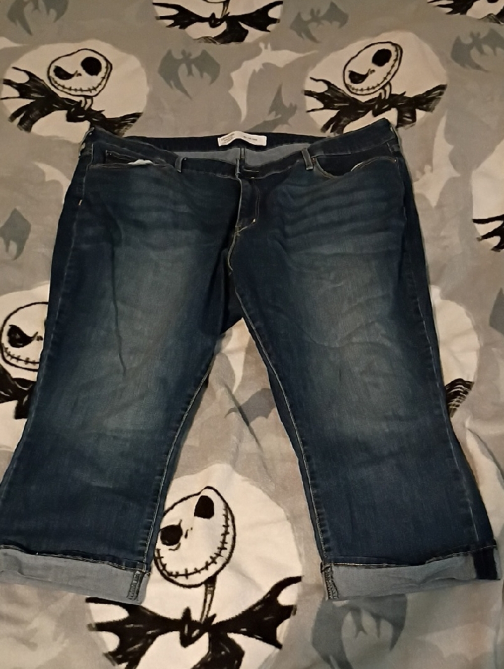 Signature by Levi Strauss Women's Dark Blue Ankle Crop Jeans